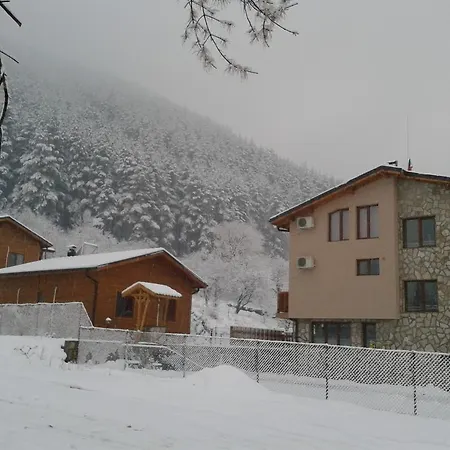 Mini Complex Rilski Terasi Saparewa Banja