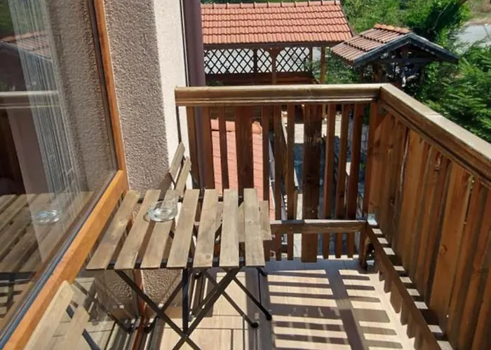 мини комплекс рилски тераси Къща за гости 3*